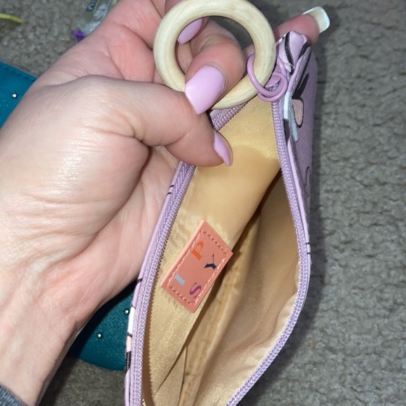 Ipsy women’s purple flower cosmetics Bag - Picture 2 of 2